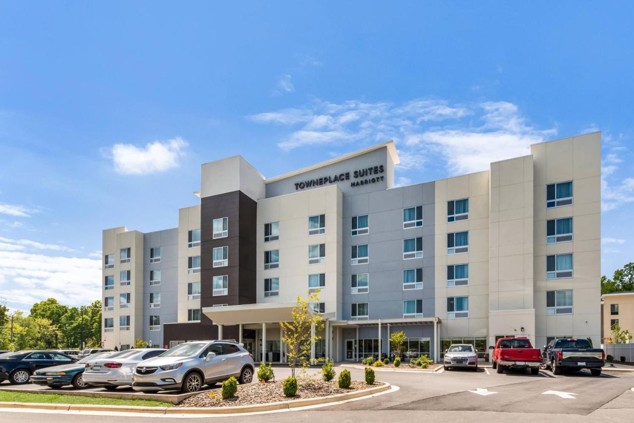 Towneplace Suites By Marriott Greensboro Coliseum Area Exteriör bild