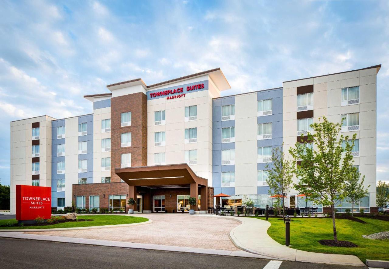 Towneplace Suites By Marriott Greensboro Coliseum Area Exteriör bild